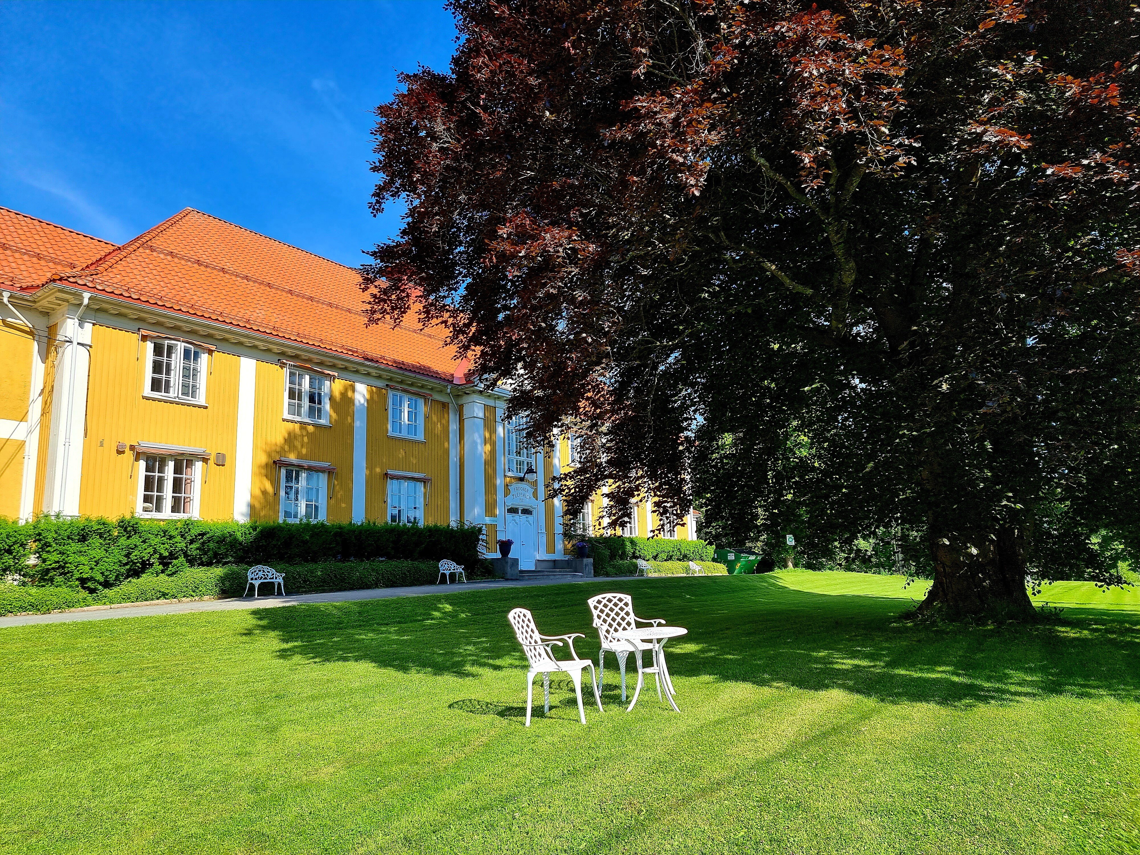 Villa Skaar | Private sykehjem med trygghet og omsorg siden 1958